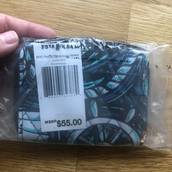 Vera Bradley Petite Zip-Around Wallet Shore Enough NWT - Picture 3 of 5